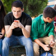 La Influencia de las redes sociales en los adolescentes
